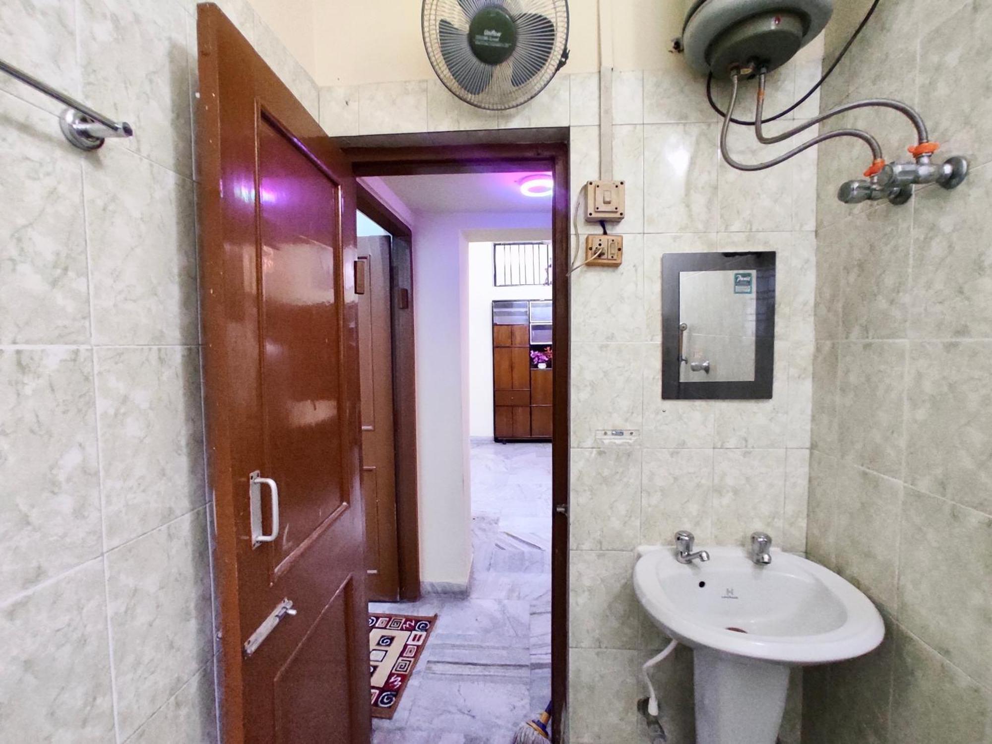 Spacious 3Bhk House Opp South City Mall Калькутта Экстерьер фото